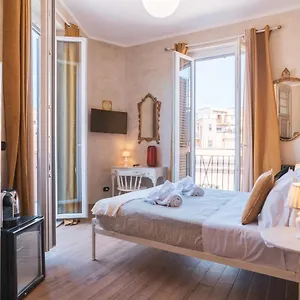 Golden Piazza Di Spagna 3* רומא