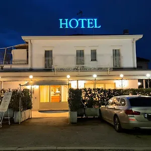 ca-nova-marghera.hotelslidodijesolo.com/